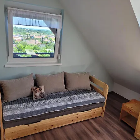 Borostyan Haz Vakantiehuis Felsőörs